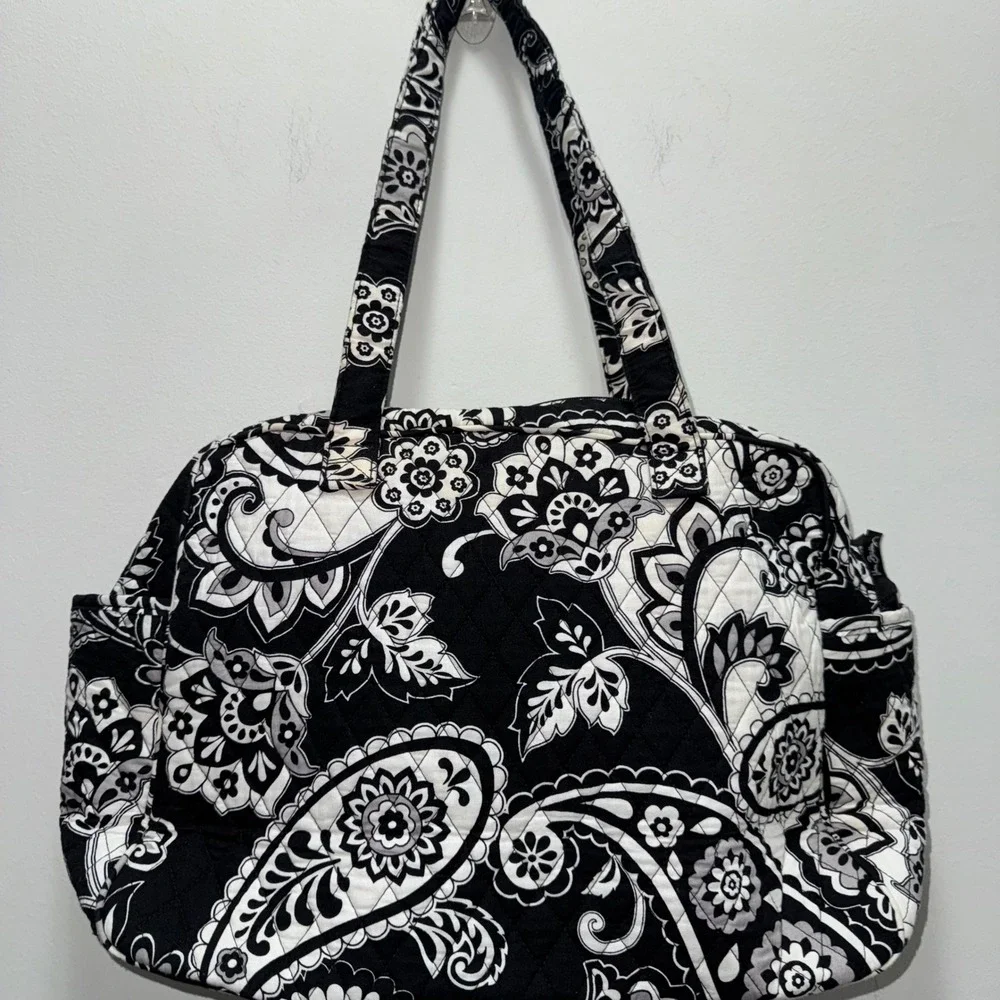 Vera Bradley Midnight Paisley Baby Diaper Travel Bag Black White Retired Quilted